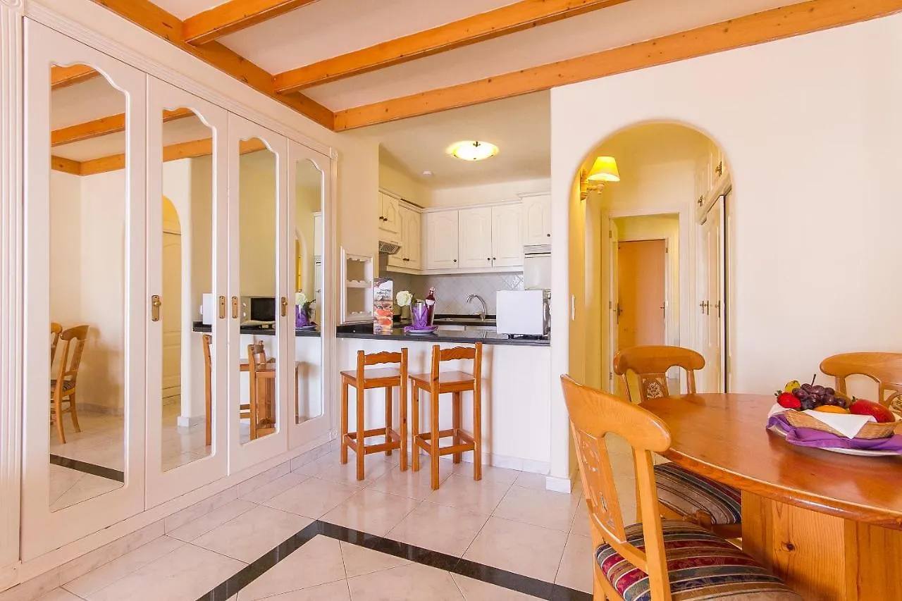 Sands Beach Active Resort Costa Teguise 4*,
